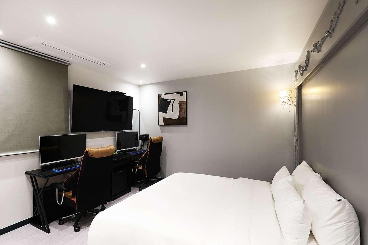Mariposa Hotel Songtan 平沢市 エクステリア 写真