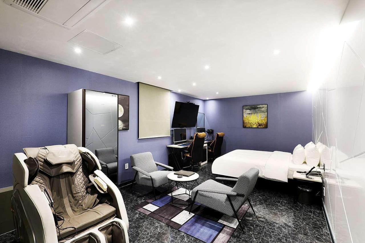 Mariposa Hotel Songtan 平沢市 エクステリア 写真