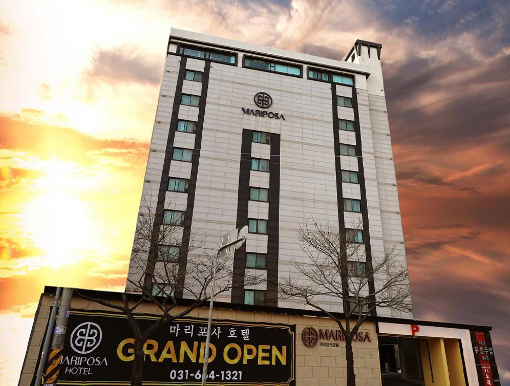 Mariposa Hotel Songtan 平沢市 エクステリア 写真