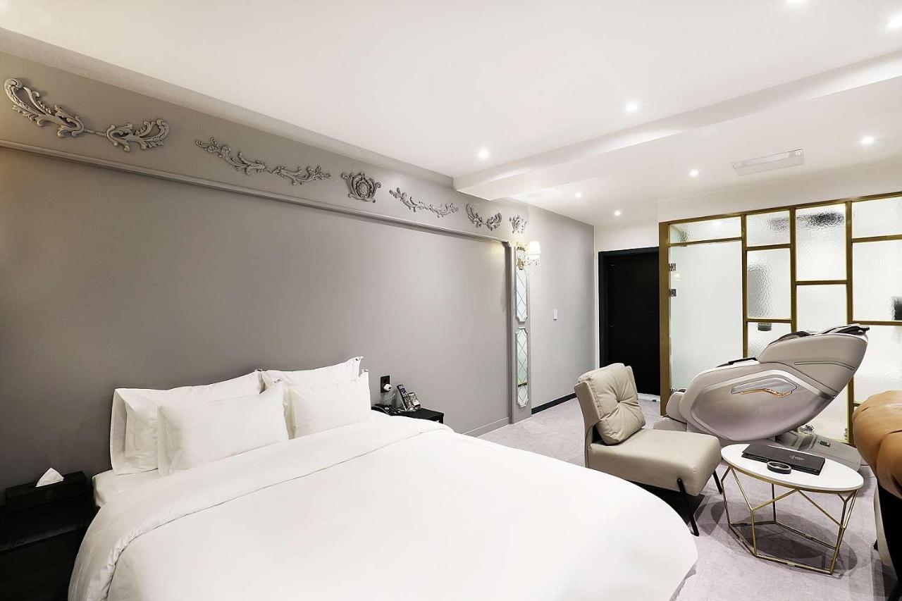 Mariposa Hotel Songtan 平沢市 エクステリア 写真