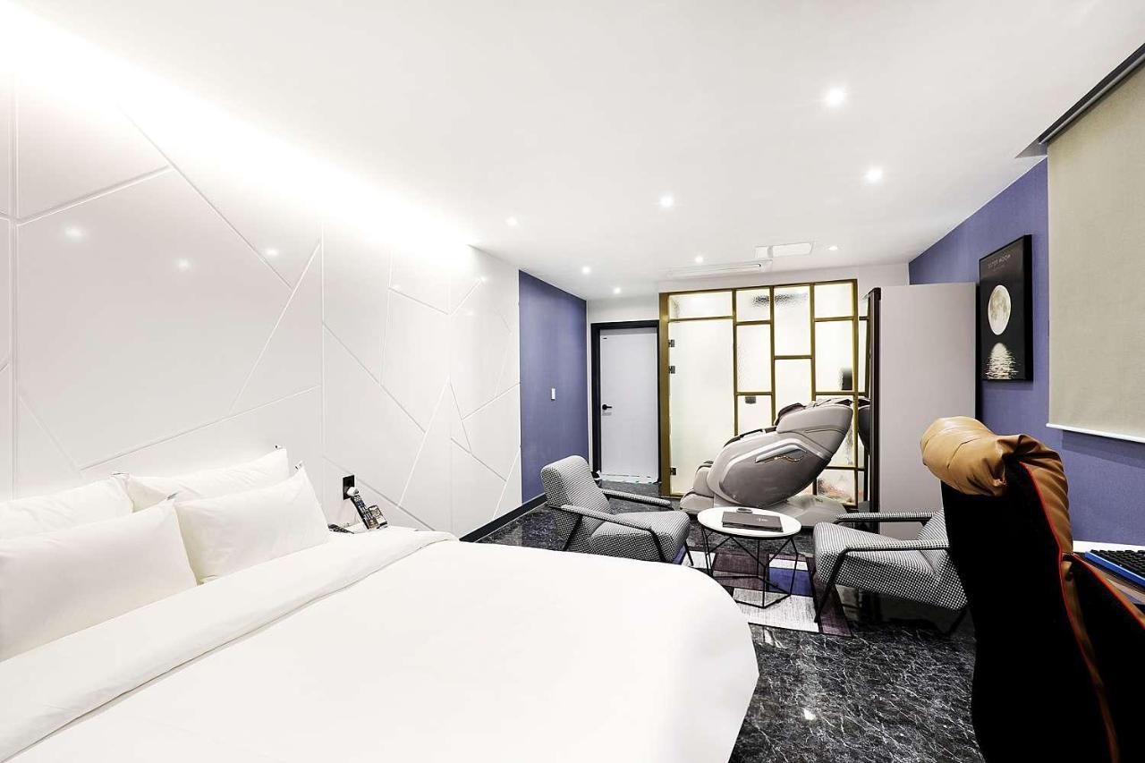 Mariposa Hotel Songtan 平沢市 エクステリア 写真