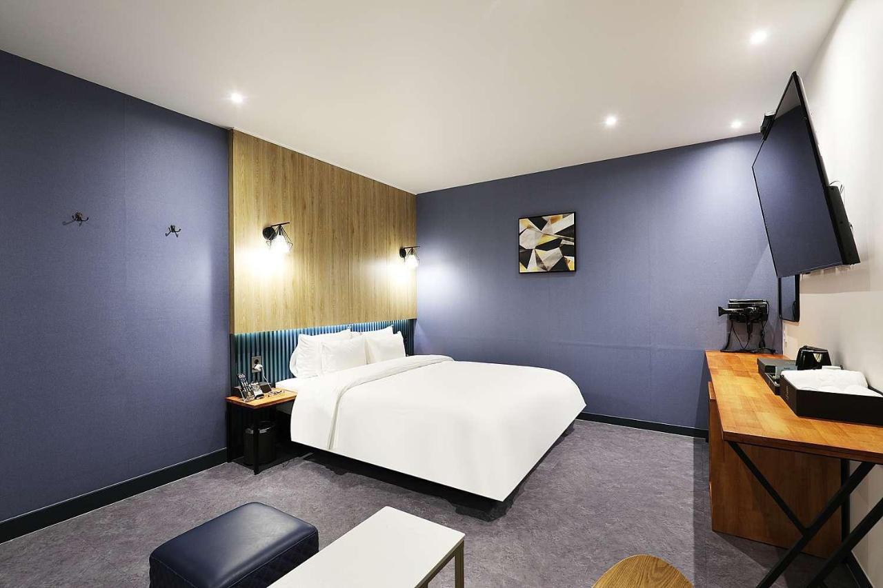 Mariposa Hotel Songtan 平沢市 エクステリア 写真